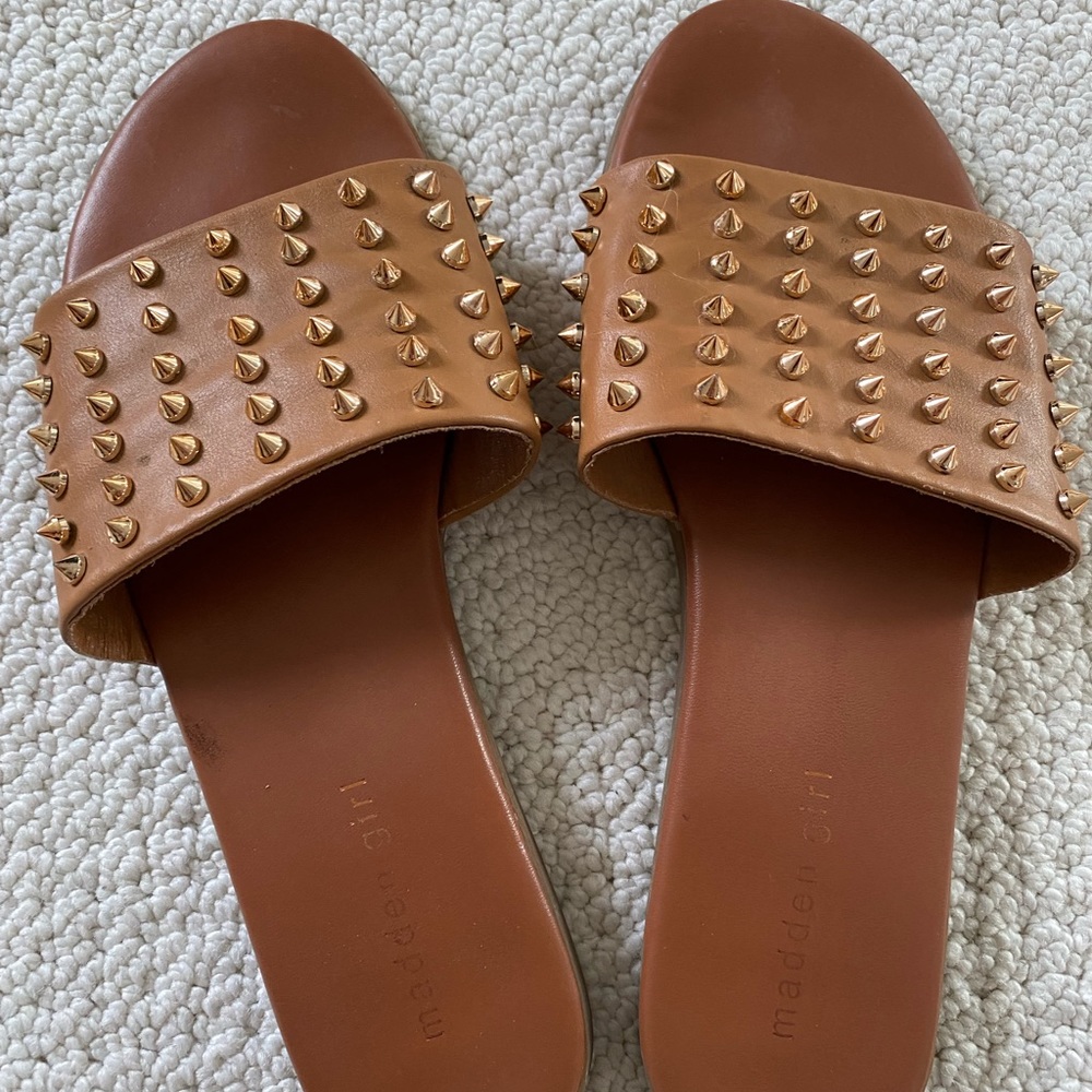 Madden Girl Women’s Size 11 Spiked Brown Sandals Slides